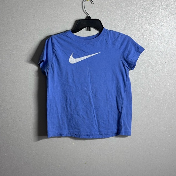 Nike Kids Blue The Nike Tee Youth Size T-Shirt Logo size L. - Picture 1 of 6